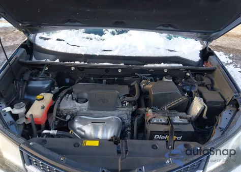 2013 Toyota Rav4 Le z USA, uszkodzony, nr VIN 2T3BFREV8DW091004